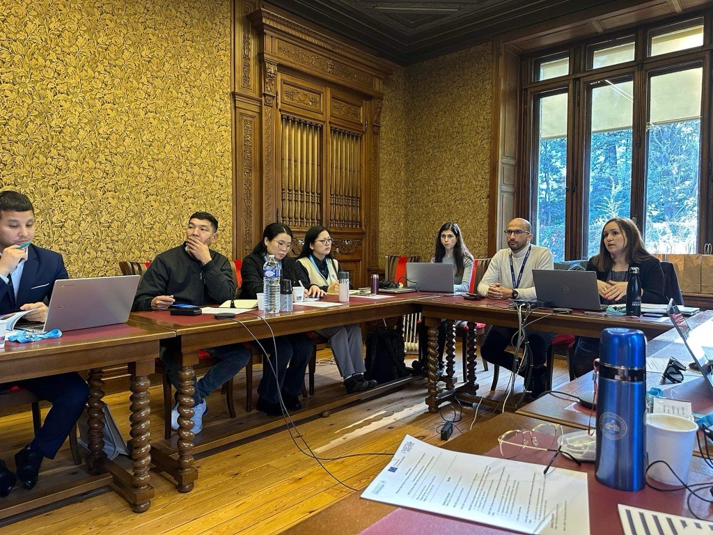 Францын Коте Де Азурын их сургуульд багш нар дээд боловсролын байгууллагын дижиталчилалын/ дижитал шилжилтийн чиглэлээр сургалтанд хамрагдаж байна.